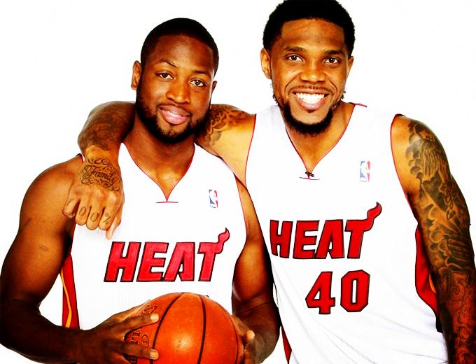 国乒8：0横扫韩国队 取得混团世界杯5连胜（国乒8比0零封韩国队，混团世界杯豪取五连胜）