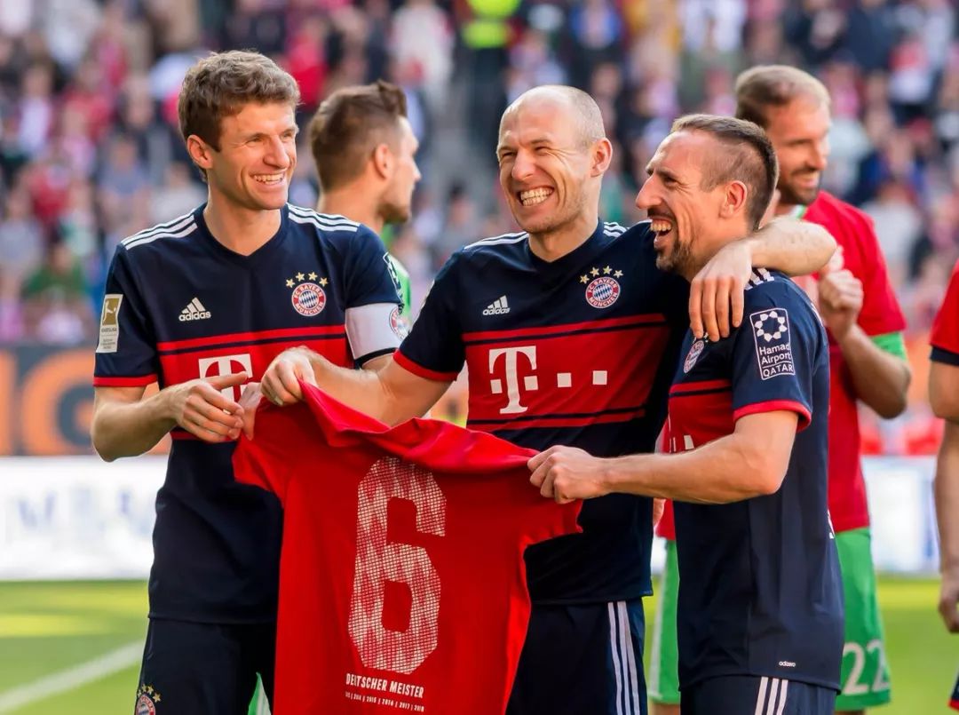 范德芬欧冠长途奔袭一条龙破门当选热刺11月最佳进球，获81%投票背后隐藏的训练秘密！（范德芬欧冠长驱直入一条龙破门斩获热刺11月最佳进球，81%高票背后的训练秘籍曝光）