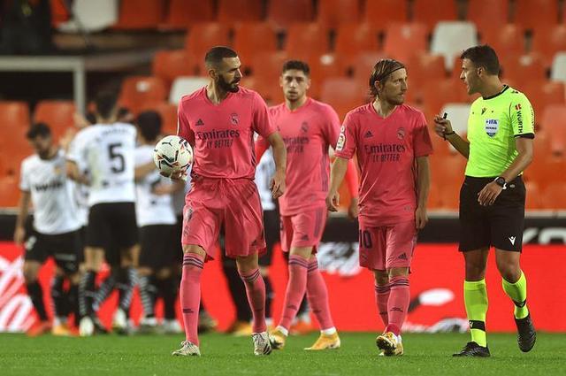 维尔茨数据：4次射门制造对方1次乌龙球，送3次关键传球（维尔茨表现：4次射门造成1粒乌龙，送出3次关键传球）